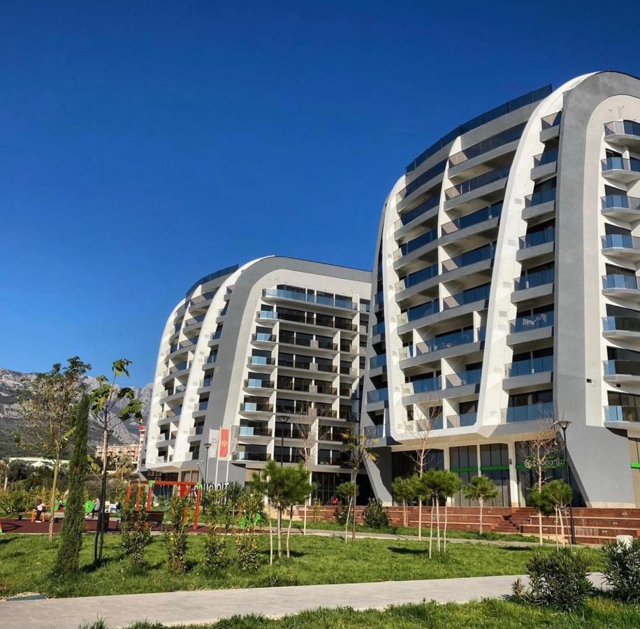 Suncoast Suites Бар Екстер'єр фото