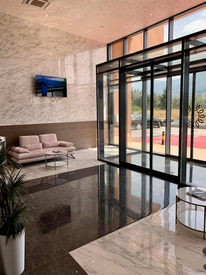 Suncoast Suites Бар Екстер'єр фото